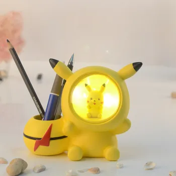 Pokemon Animação Periférica Pikachu Penholder Resina Decoração Nightlight Cartoon Modelo De Área De Trabalho De Decoração, Presente De Aniversário