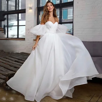 2023 vestido de noiva vestido de casamento branco de rendas de volta Uma linha de puff manga curta estampado sem encosto vestido de dama de honra