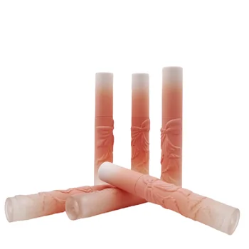 Novo Vazio Gloss Tubos de Gradiente de cor-de-Rosa Cosméticos batom de Embalagem Reutilizável 4,5 ml em Relevo Borboleta Brilho Labial do Recipiente